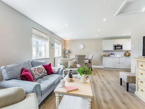 Iekārtas, 2 Bed in York oc-84001 in Kraika