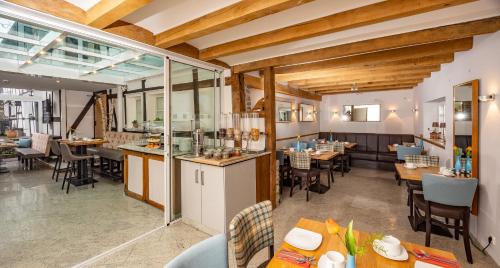 Restaurante, Malerwinkel Hotel in Bergisch Gladbach