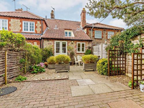 2 Bed in Holt oc-ncc32