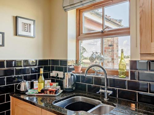 Iekārtas, 1 Bed in York oc-92093 in Catton