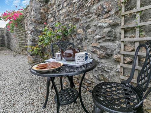 Iekārtas, 3 Bed in Redruth oc-37014 in Gvenapa