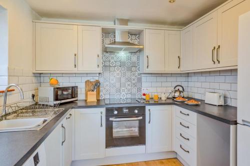 Facilities, 3 Bed in Llanbedrog oc-c37498 in Llanbedrog