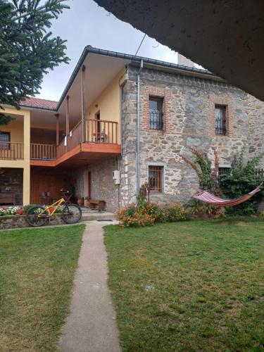 . Traditional Guesthouse Vrigiis