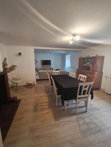 Le Domaine Des Petits Chat in Ranchot