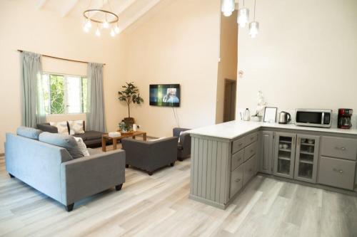 Kitchen, Almond Tree Villa Beach Hideaway with Jacuzzi in Corinth