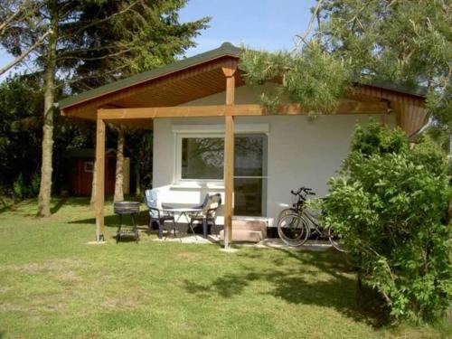 Ferienhaus Boddenkieker – khách sạn tại Fuhlendorf