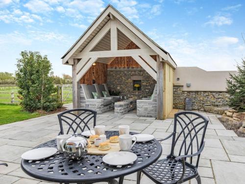 Seadmed, 2 Bed in Highbridge oc-53020 in Watchfield