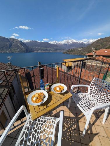 Casa di Paul - Lake View Cozy Townhouse in Dorio
