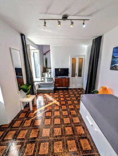 Casa di Paul - Lake View Cozy Townhouse in Dorio
