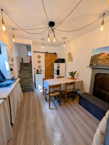Casa di Paul - Lake View Cozy Townhouse in Dorio