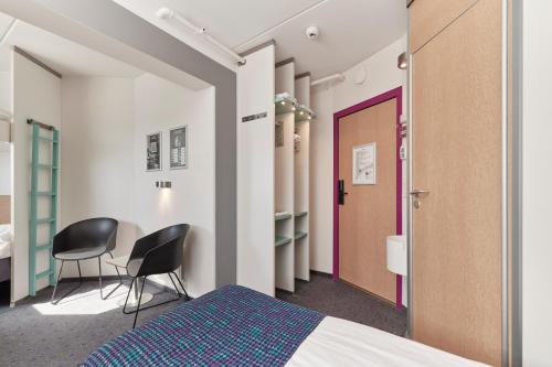 CABINN Metro Hotel Room Type - Commodore Family