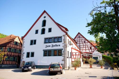 Landhaus Zum Falken - Hotel - Tauberzell