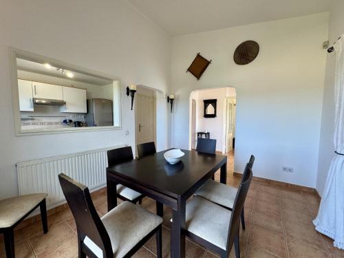 Shared lounge/TV area, Algarve Country Villa 1 With Pool by Homing in Campina