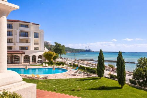 Balcony/terrace, Two Bedroom Apartment Four Seasons - FREE PARKING - Complex Carpe Diem in Balchik