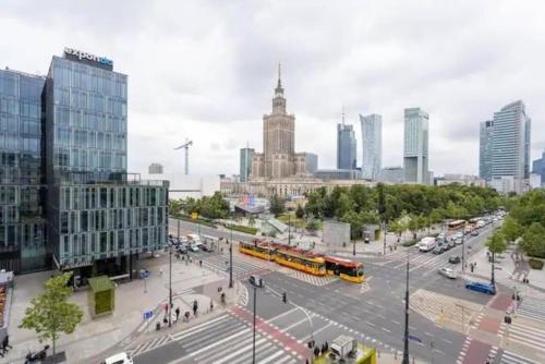 Golden Apartments Warsaw - Comfortable 2-Bedroom in City Center, Marszalkowska