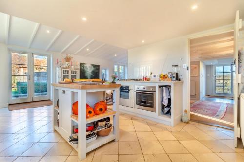Iekārtas, 3 Bed in Monk Soham oc-h28366 in Monk Soham
