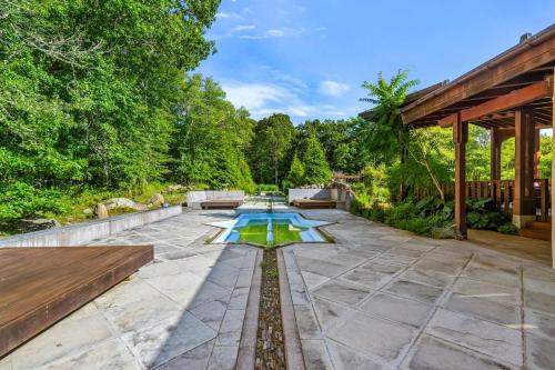 Charlestown Retreat | 2 Pools & Fire Pits in 史密斯菲爾德