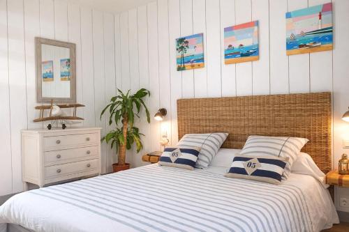 Gite Timellen 3 Piscine Privative Golf De Cassy in 朗通
