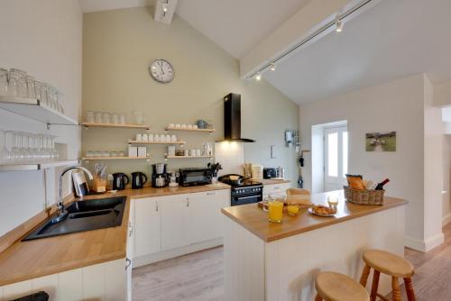Létesítmények, 5 Bed in Muker oc-ds1056 in Muker
