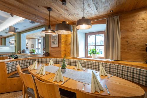 Restorāns, Gasthof Hotel Andlwirt in St. Andra Im Lungau