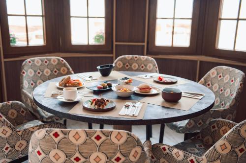 Food and beverages, Nomada House by SH Hoteles near Denia Castle and Archaeological Museum