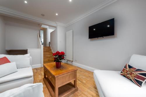 VESTO Three-Bedroom in Fulham - image 5