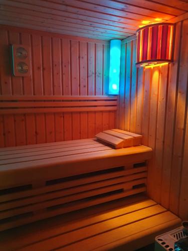 Sauna, Sziklaszirt - Wellness Vendeghaz in Salgótarján