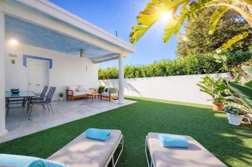Villa Juan Miguel en Dénia a 50m de la playa Terraza, barbacoa y parking By Family Homes Rentals