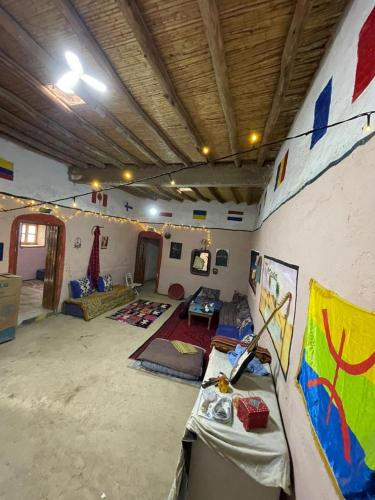 gedeelde lounge/tv-ruimte, Hostel merzouga  in Merzouga