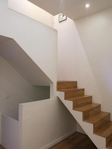 A bright Parisian loft in the heart of the 17th arrondissement - image 7