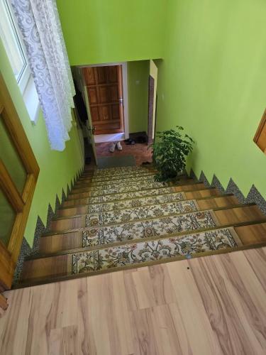 Власний будинок (Власнии будинок) in Rakhiva