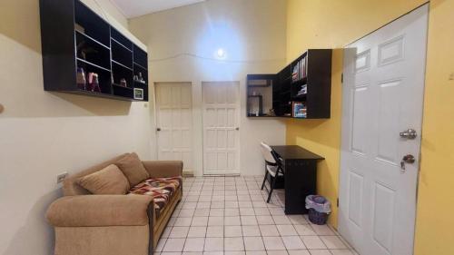 Facilities, Elaine's Hideaway in Bakhen
