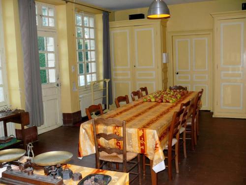 Manoir de Pincelu in Екуш