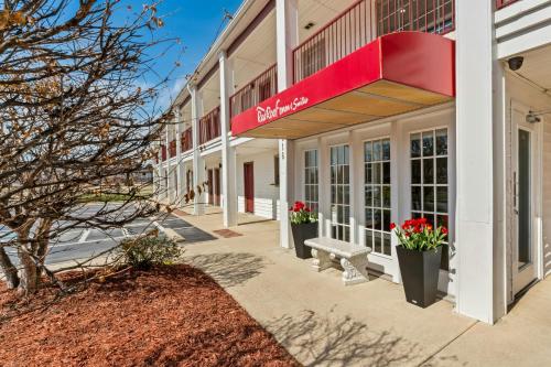 Red Roof Inn & Suites Wilson - image 16