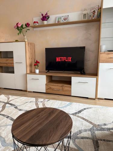 Diamond Apartment - NEXT TO GRAND MALL – khách sạn tại Varna
