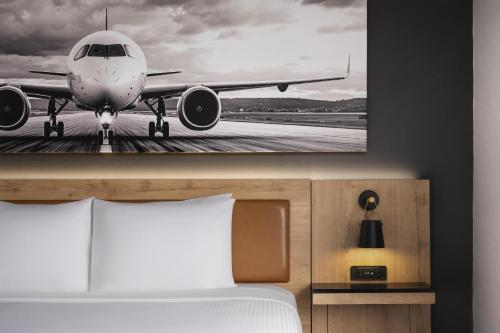 Best Western Plus Newark Airport West - image 37