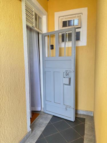Bella apartment studios town in Meru