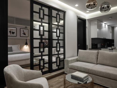 Stylish Elite 2bd apt in Kolonaki, Ateny