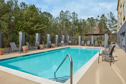 Fairfield by Marriott Inn & Suites LaGrange - Tap to explore photos