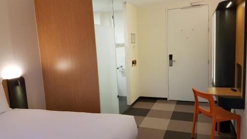 easyHotel Amsterdam Arena Boulevard - image 11