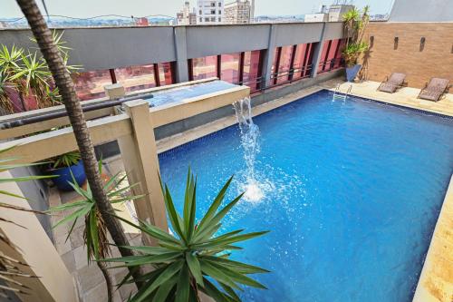 泳池, Hotel Golden Park Campinas Cambuí By Nacional Inn (Hotel Golden Park Campinas Cambui By Nacional Inn) in 坎皮納斯