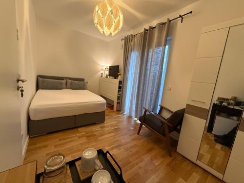 Cozy Modern Apartment near Berlin with Free Parking & Fast WiFi in 呂德斯多夫拜柏林