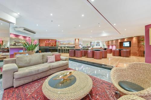 大堂, Hotel Golden Park Campinas Cambuí By Nacional Inn (Hotel Golden Park Campinas Cambui By Nacional Inn) in 坎皮納斯
