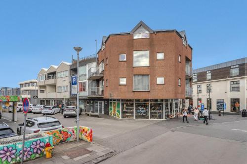 Skolo Rainbow Street Apartments 2
