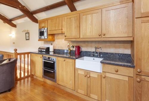 Seadmed, The Granary Luxborough in Luxborough