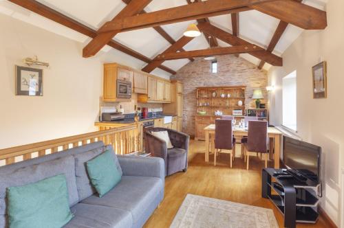 Seadmed, The Granary Luxborough in Luxborough