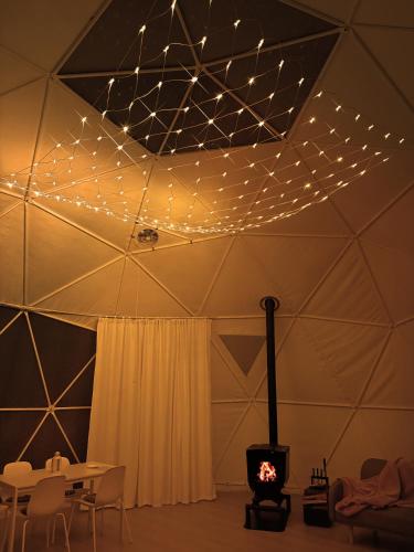 Bubble House glamping telk in Kiruvere