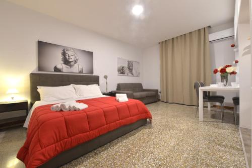 Napoli Central City, Neapel (Foto 7)