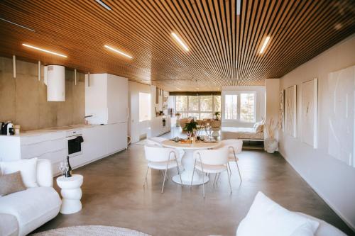The living gallery in Roja