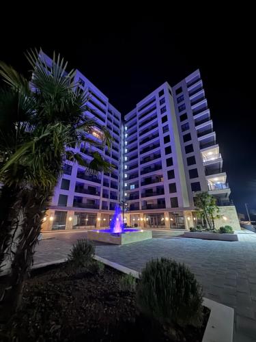 Moderan 80m2 apartman - 2 kupatila - terasa - blizu centra i plaze in Bjelisi